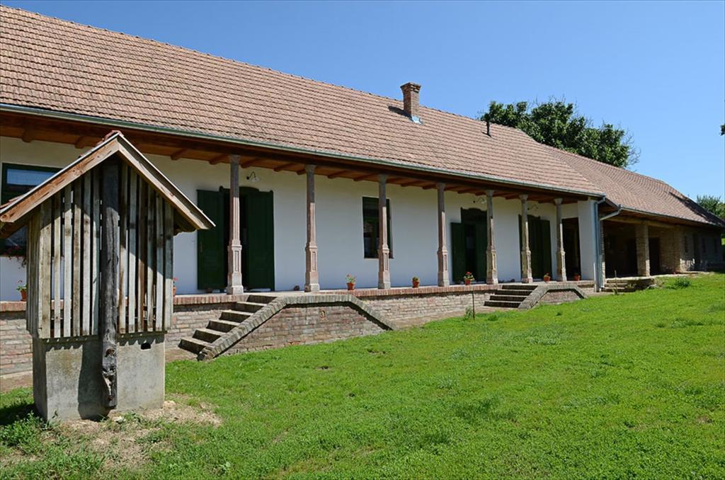 Hotel Zengőalja Vendégház Erzsébet Exterior foto